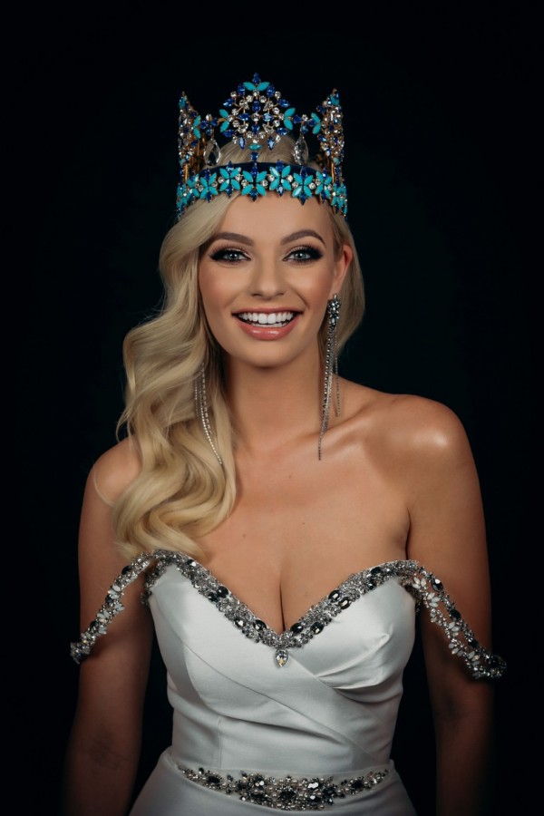 Karolina Bielawska Karolina Bielawska