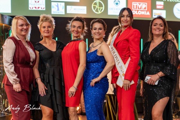 Her Wings - Unstoppable w Cambridge