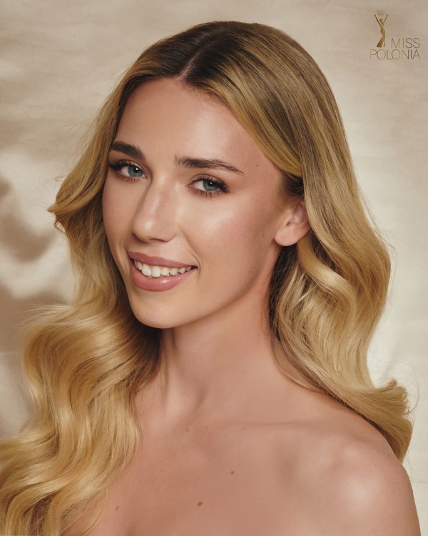 15 DOMINIKA DYRDAŁ