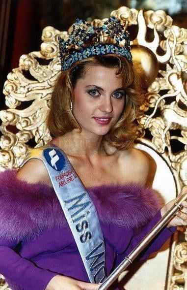 Aneta Kręglicka Aneta Kręglicka